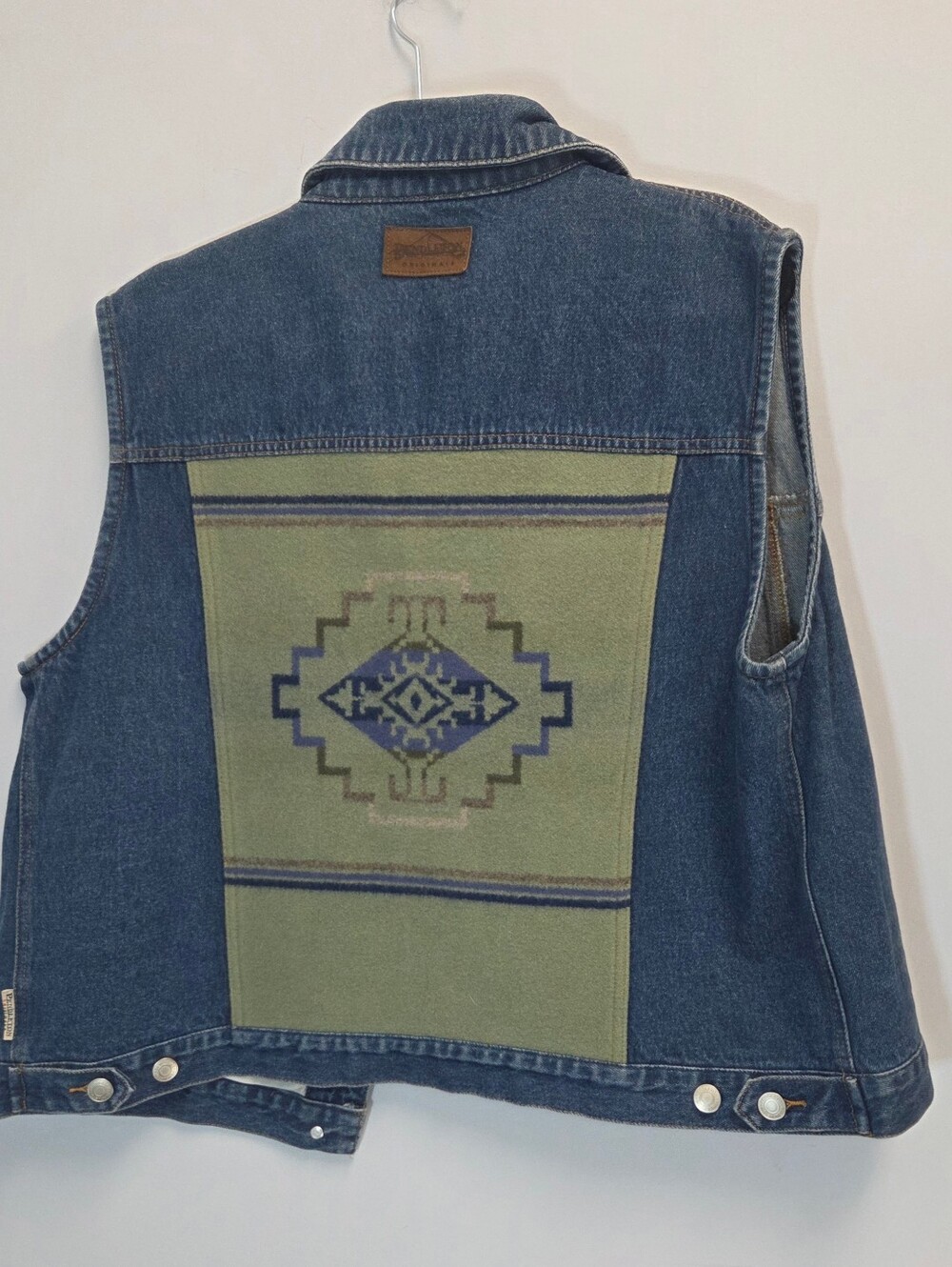 Vintage Pendleton Native Aztec Tribal Denim Southwestern Jean Vest Size XL